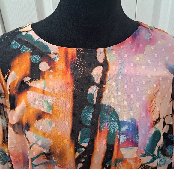 NWT Torrid Plus Size Chiffon Clip Dot Blouse  Size 0 - Picture 7 of 10